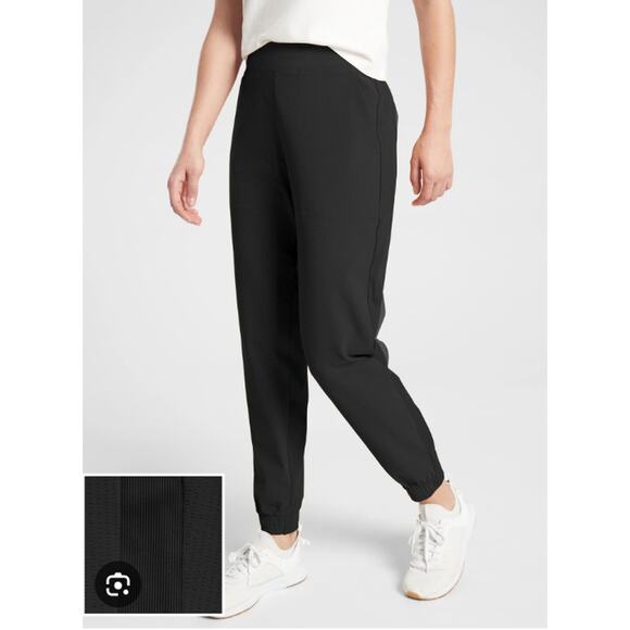 Athleta 8 Black Textured Brooklyn Jogger Pants Athleisure Featherweight Woven - Picture 13 of 13